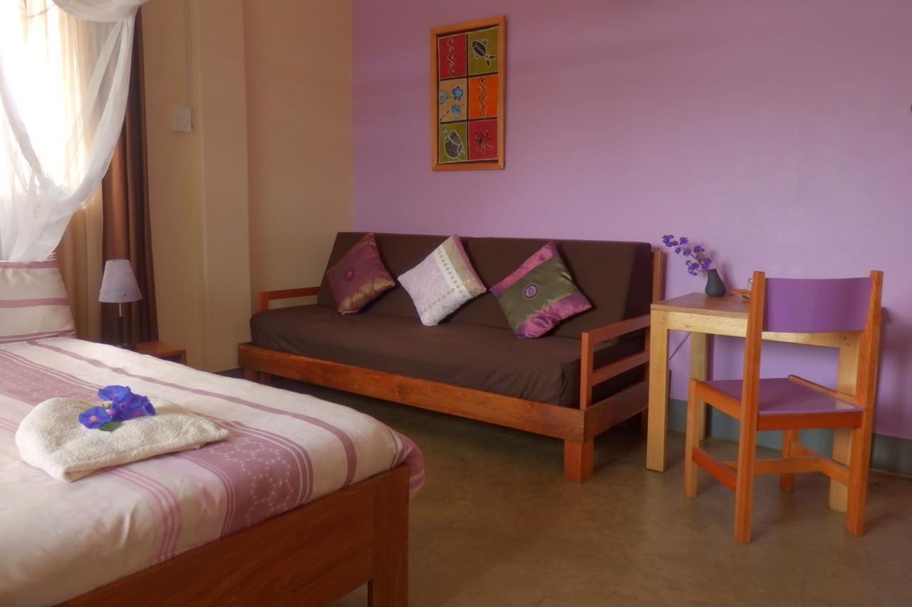 Dutchess Hotel And Restaurant Fort Portal Exteriér fotografie